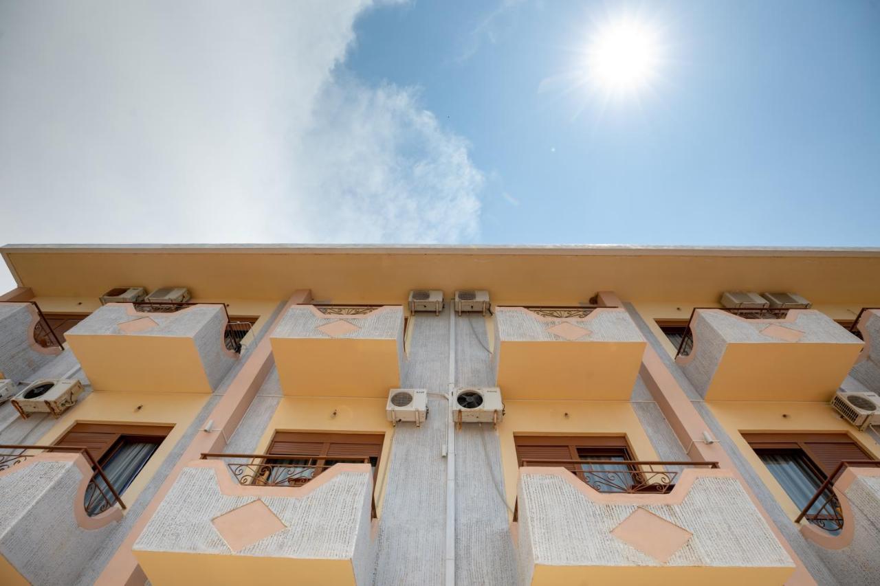 Hotel Panorama ฮีมาเรอ ภายนอก รูปภาพ