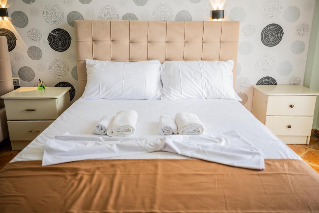 Hotel Panorama ฮีมาเรอ ภายนอก รูปภาพ